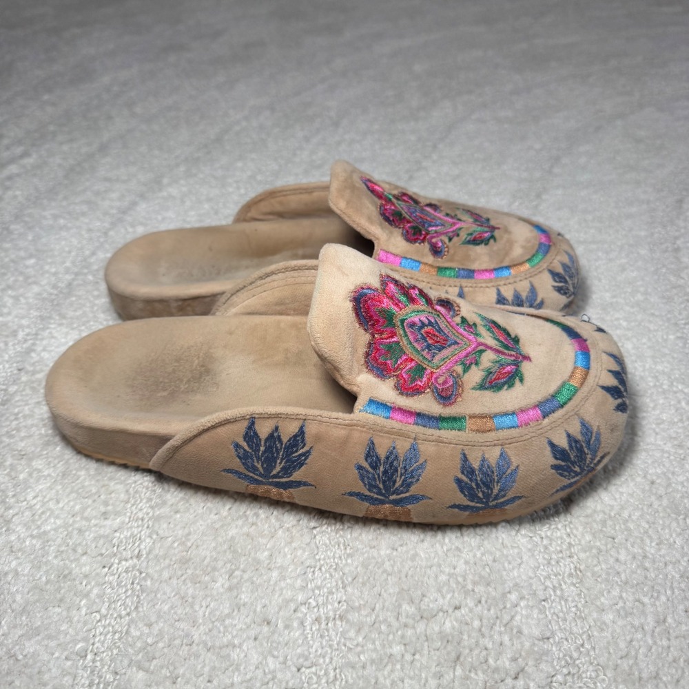 Farm Rio Women Embroidered Floral Fruit Mule Slipper 7 Boho Funky Artsy Unique